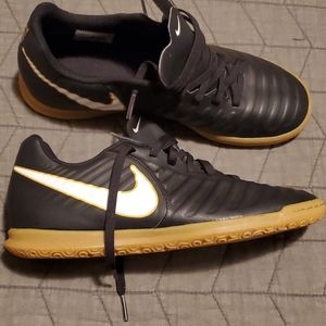 Nike TIEMPO shoes
